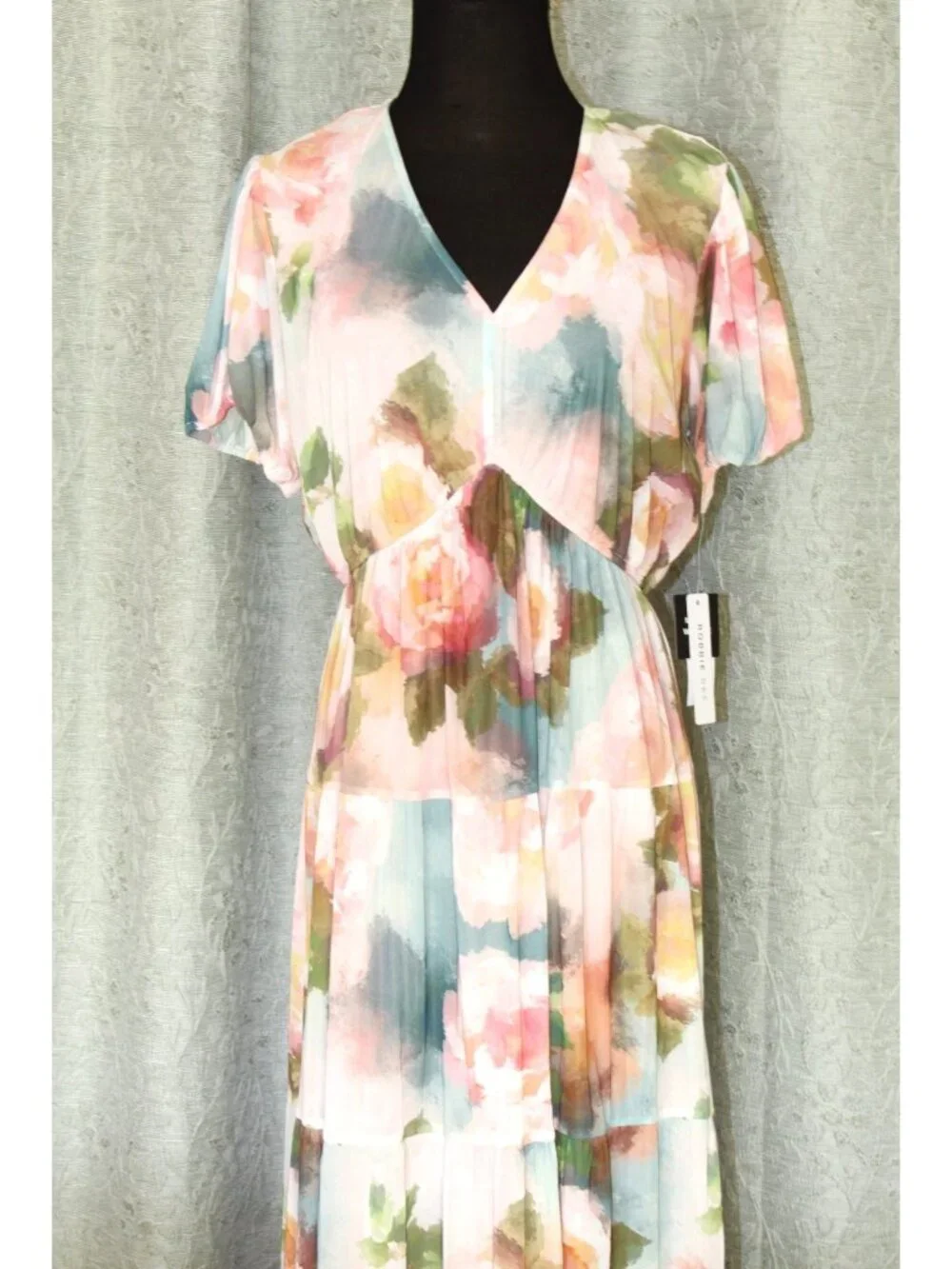 NWT Robbie Bee Watercolor Floral Maxi Dress Tiered Size L Short Sleeves Romantic